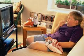 eating in front of tv leads to snacking